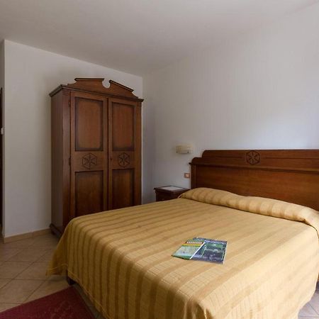 Hotel Ispinigoli Dorgali Exteriör bild