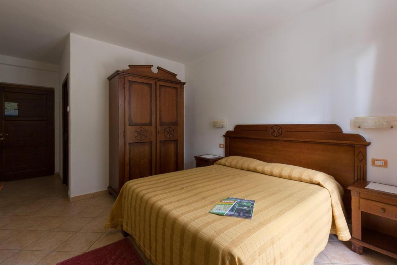 Hotel Ispinigoli Dorgali Exteriör bild